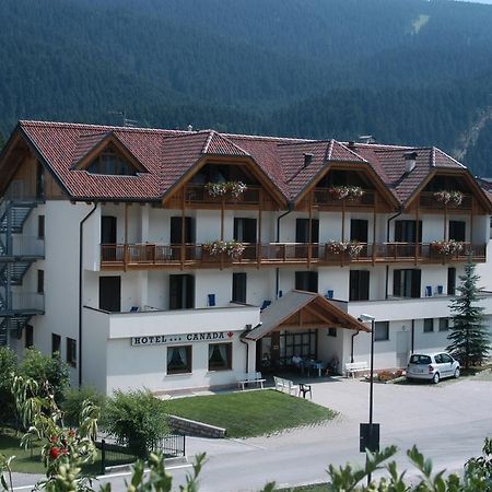 Hotel Canada Andalo Eksteriør bilde