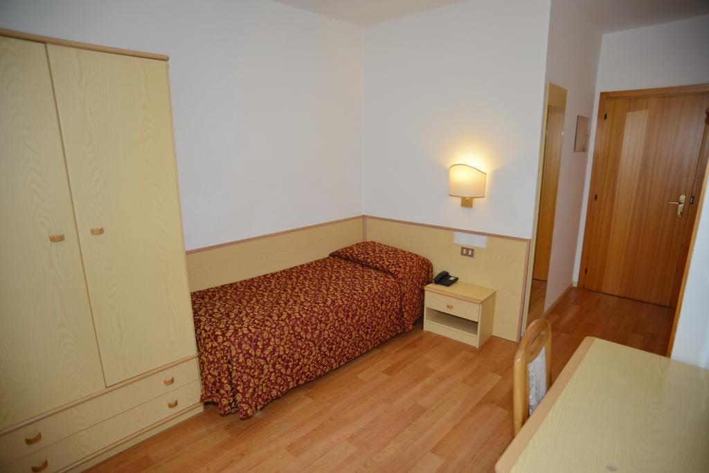 Hotel Canada Andalo Rom bilde