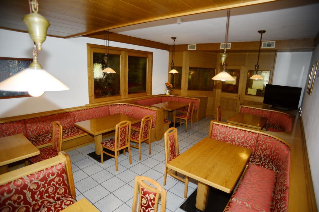 Hotel Canada Andalo Eksteriør bilde